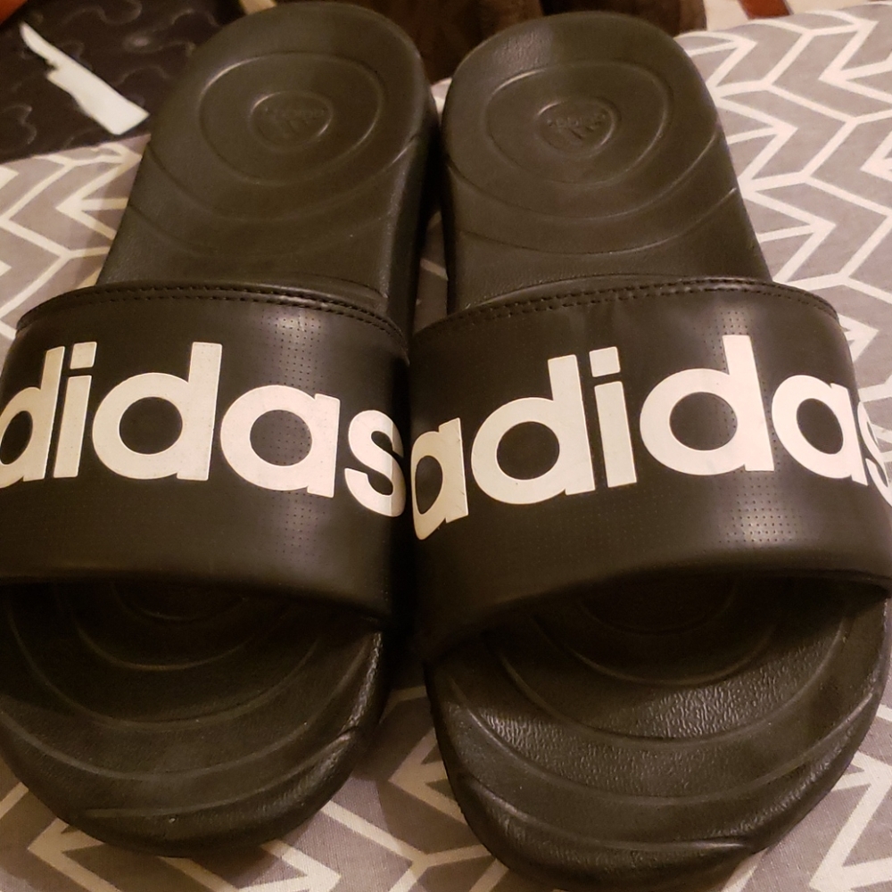 Shoe
